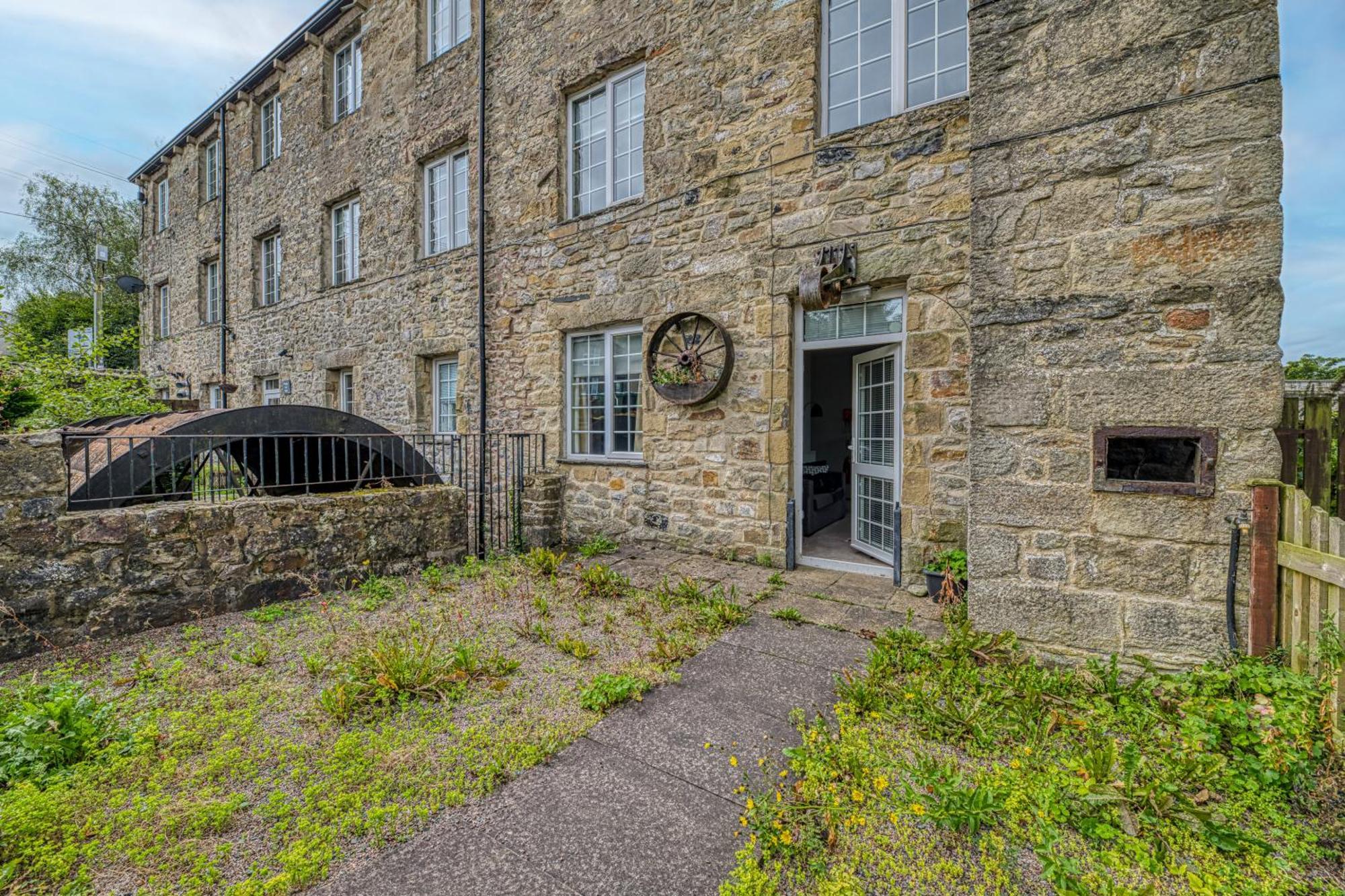 Bridge End Mill Apartments In Settle Exterior foto
